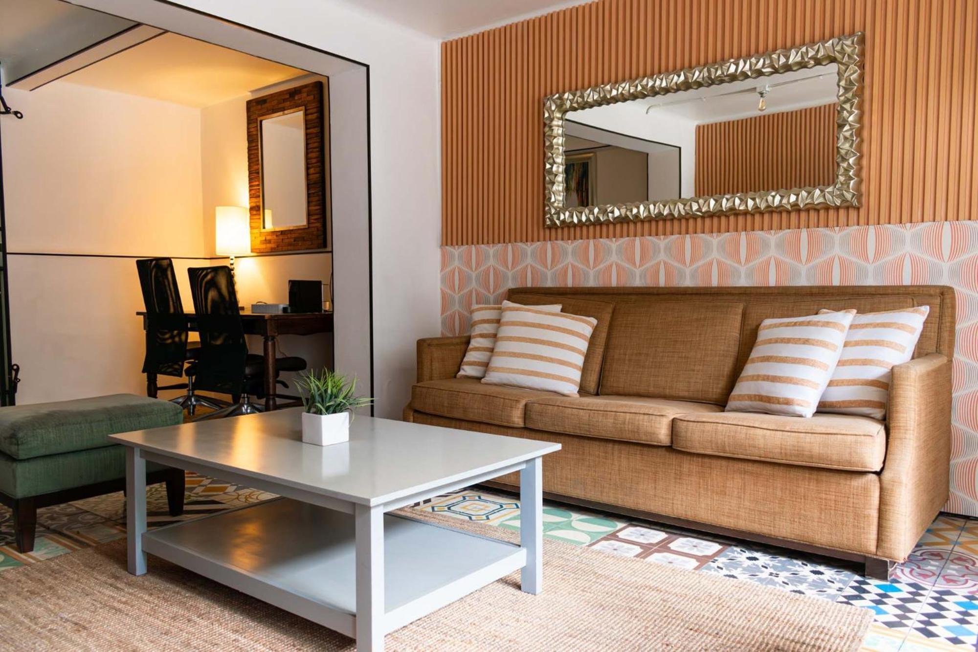 Locanda Puerta Roja Excelente Ubicacion En La Condesa Città del Messico